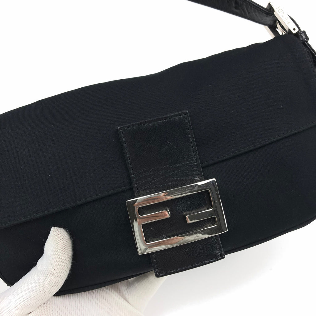 FENDI JERSEY BAGUETTE SHOULDER BAG IN BLACK