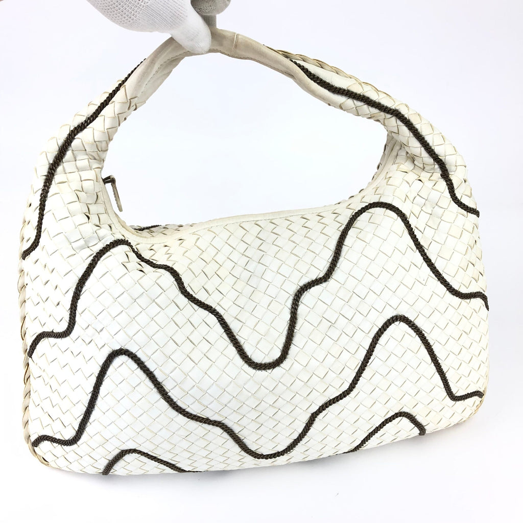 BOTTEGA VENETA INTRECCIATO HOBO BAG WITH CHAIN DETAILING