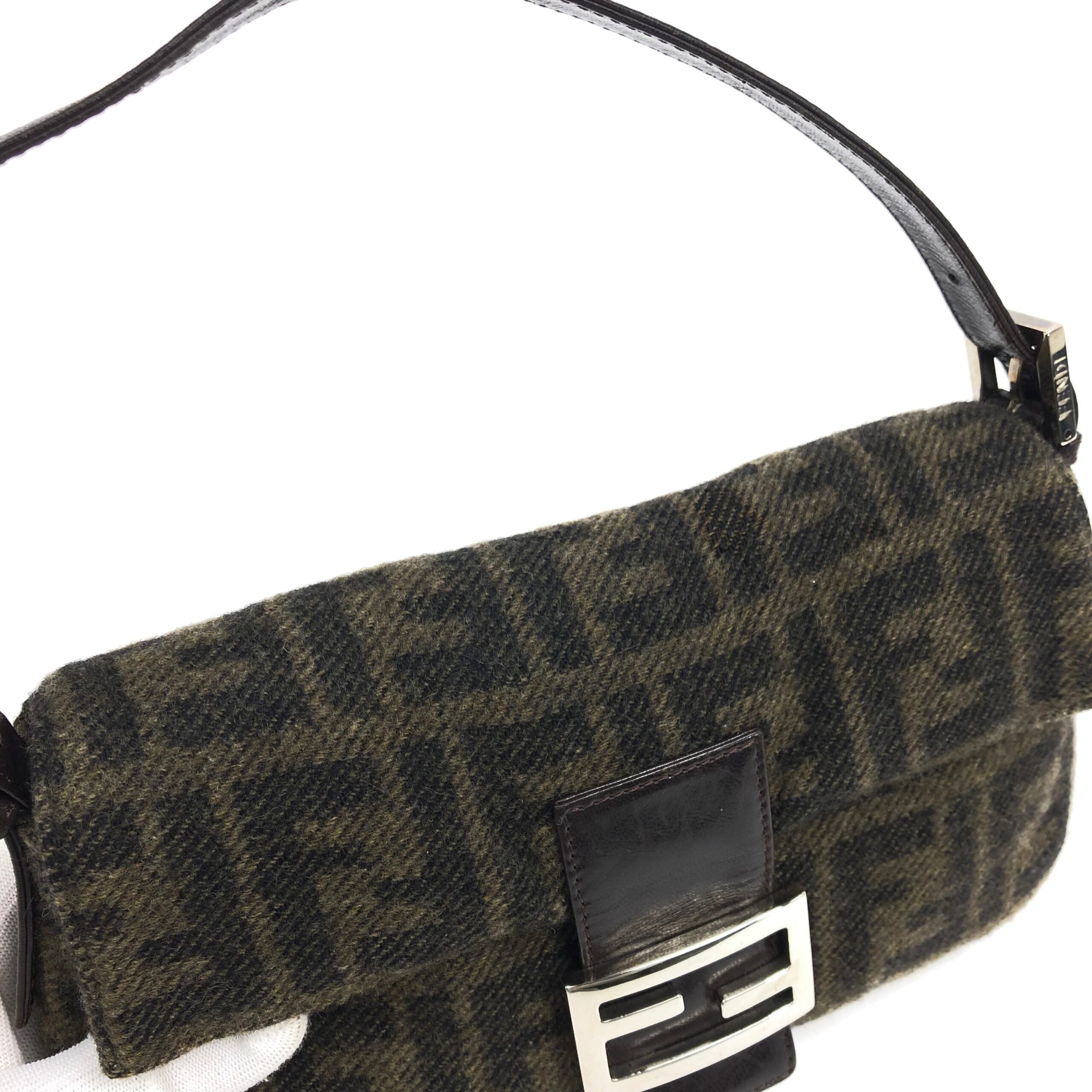 FENDI CASHMERE WOOL BAGUETTE SHOULDER BAG
