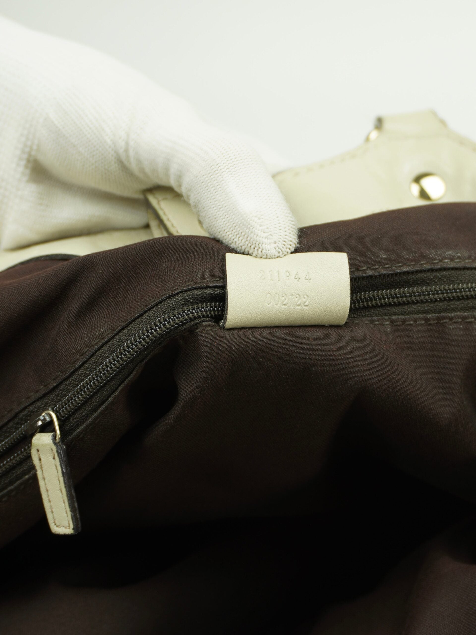 GUCCI MONOGRAM SUKEY BAG