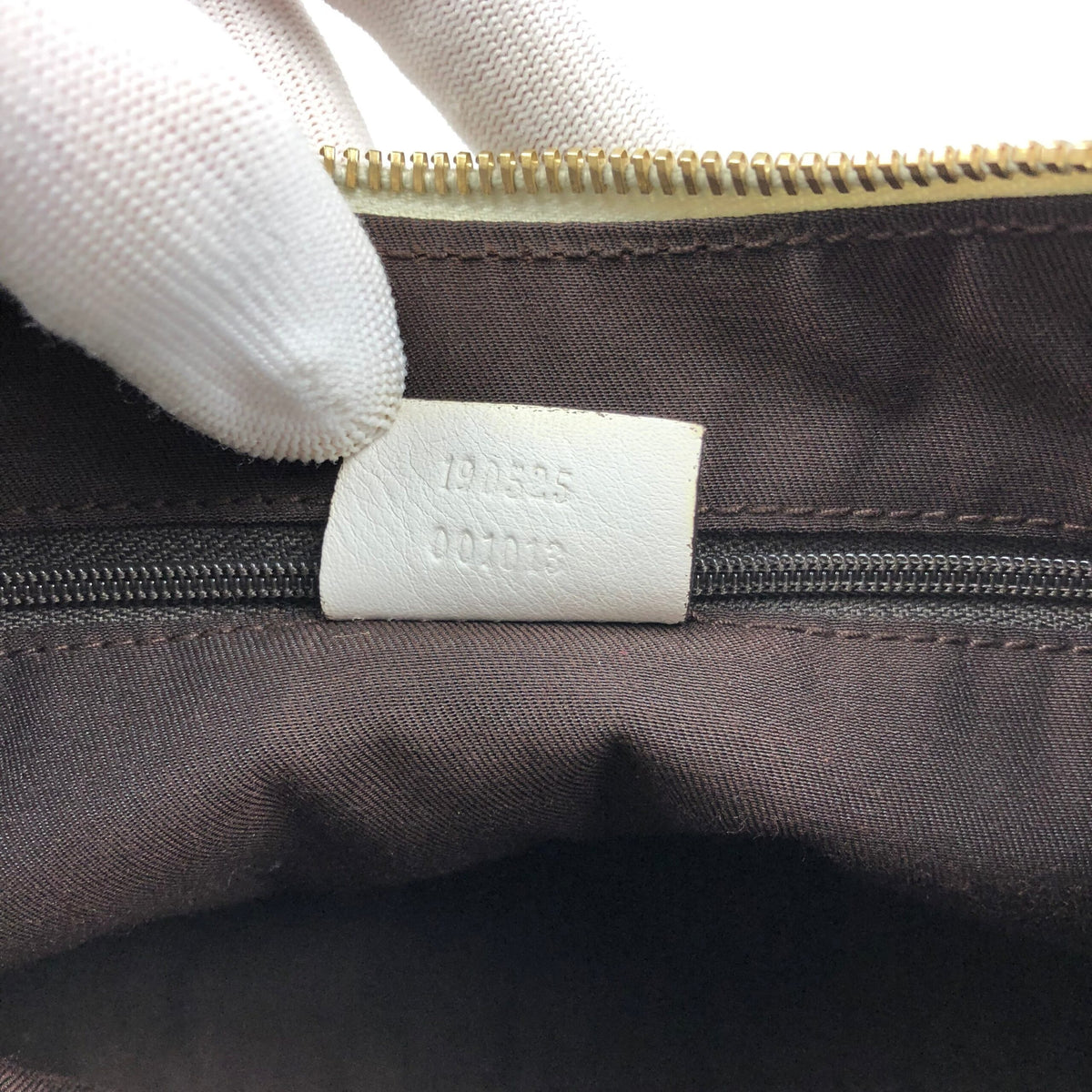GUCCI MONOGRAM ABBEY SHOULDER BAG