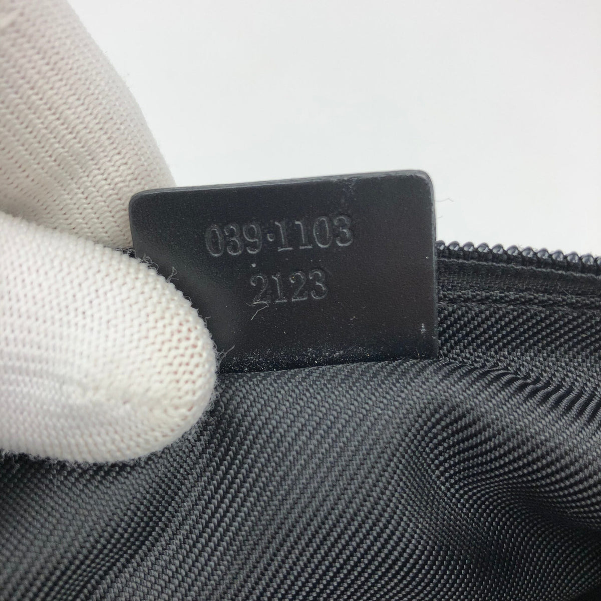 GUCCI MONOGRAM SHOULDER BAG
