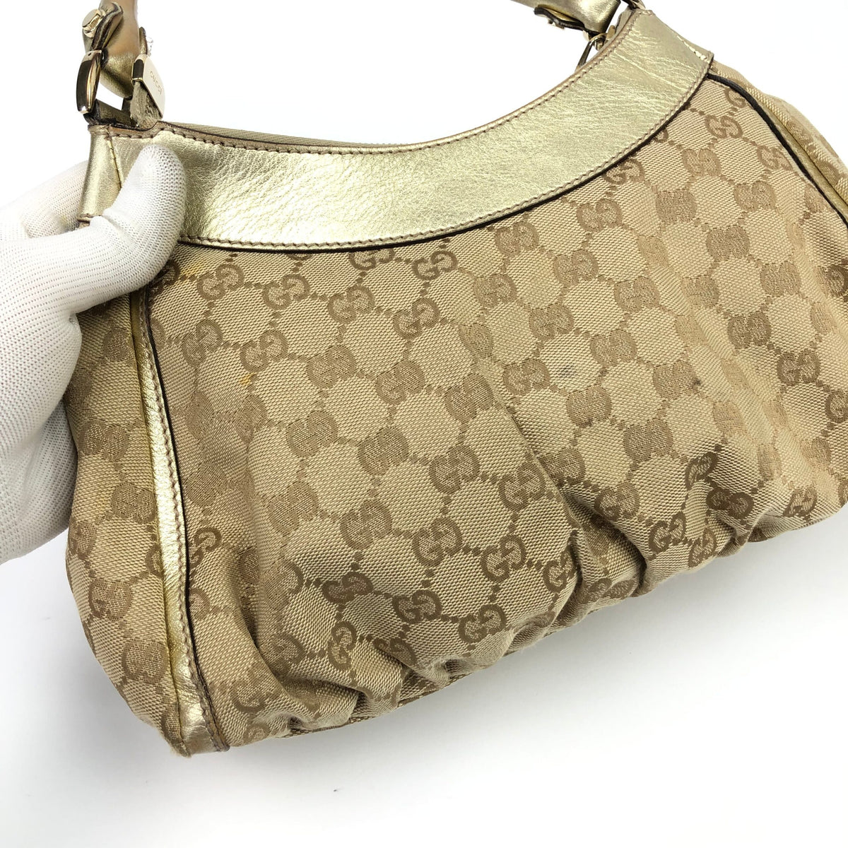 GUCCI ABBEY MONOGRAM SHOULDER BAG