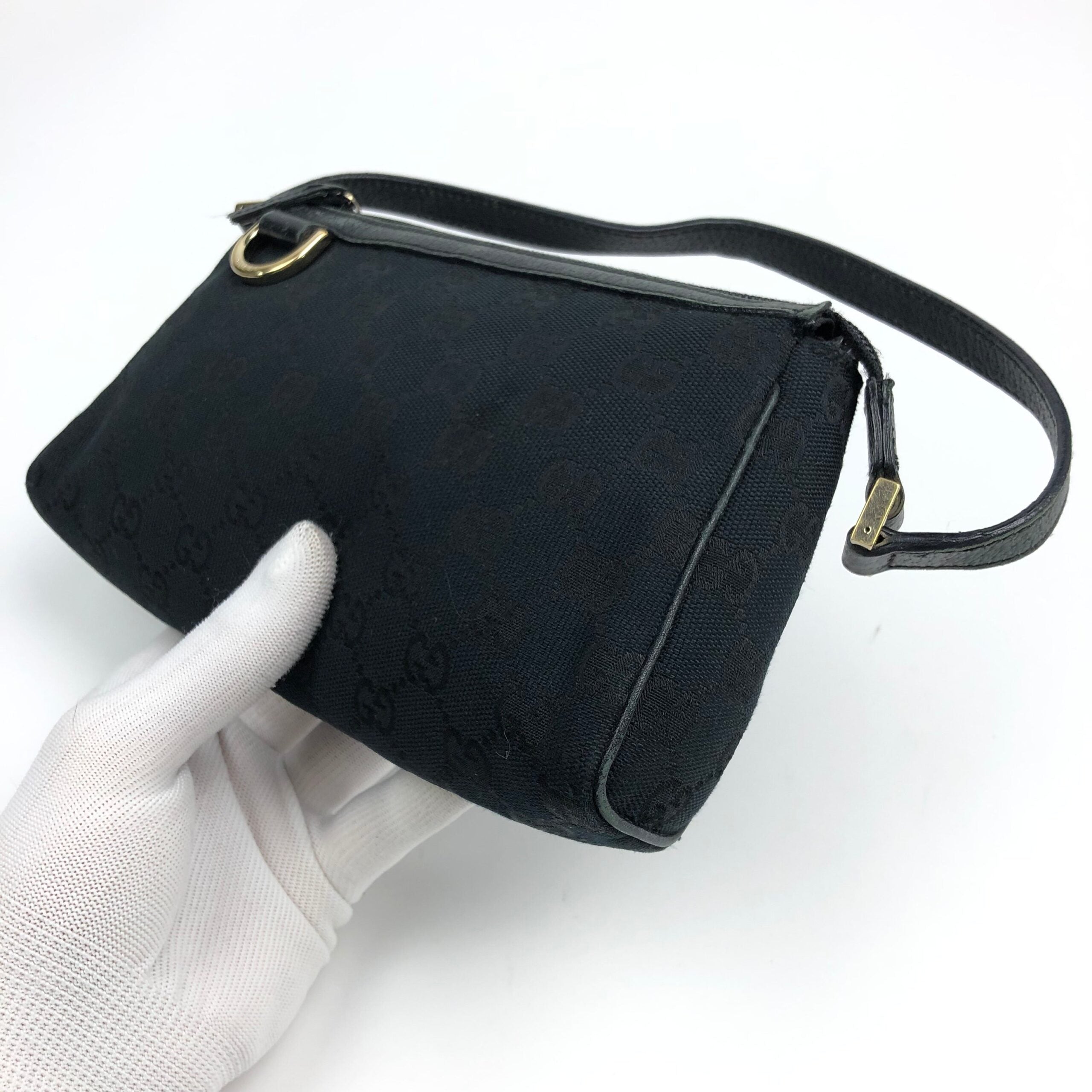 GUCCI MONOGRAM SHOULDER BAG