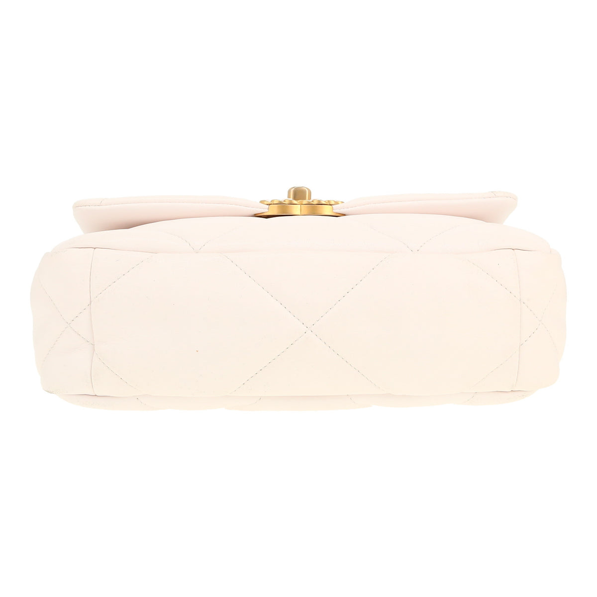 Chanel 19 shoulder bag in white quilted leather - DETAIL 1