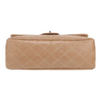 Chanel 2.55 shoulder bag in beige quilted leather - DETAIL 1