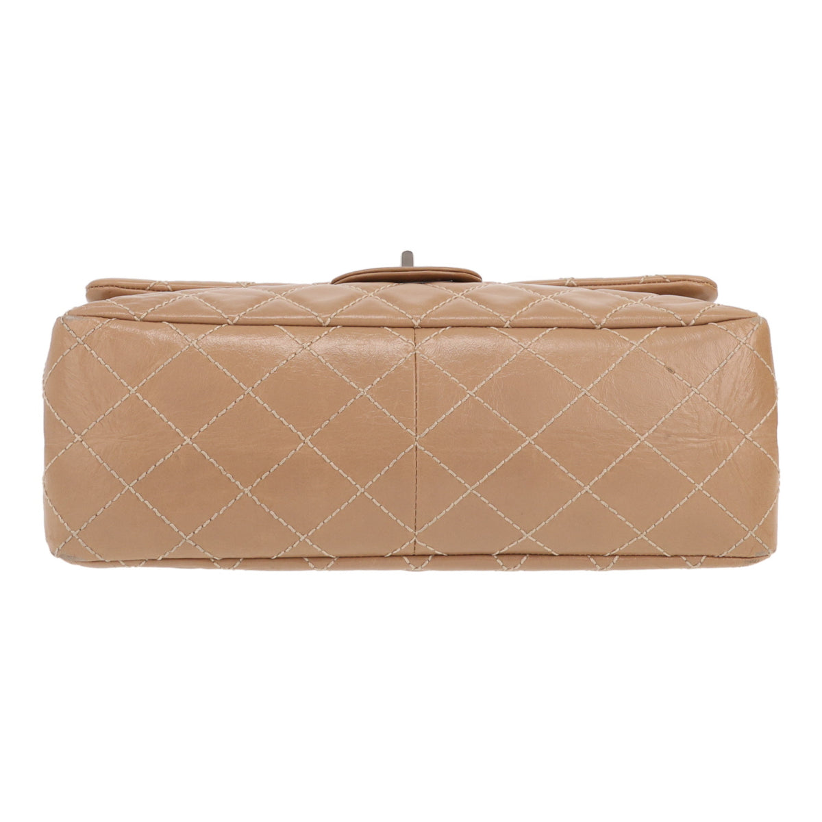 Chanel 2.55 shoulder bag in beige quilted leather - DETAIL 1
