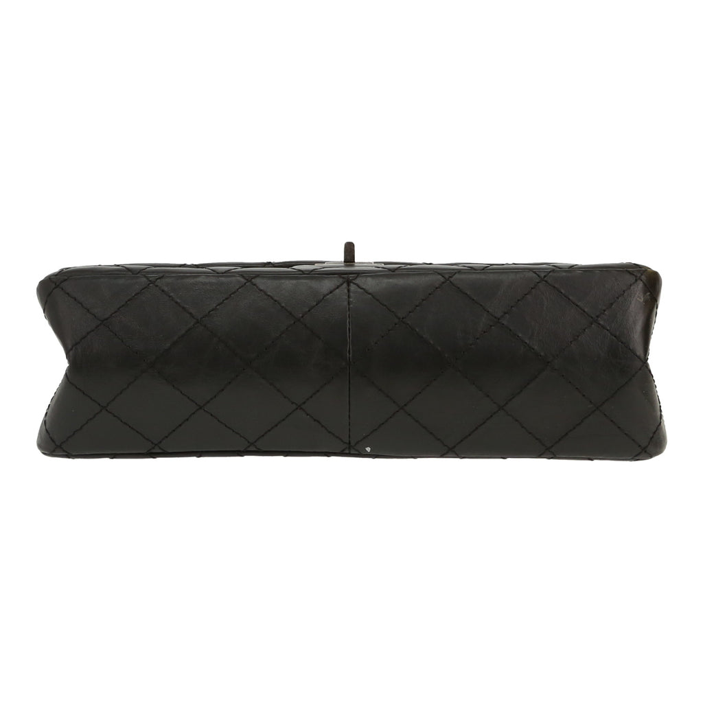 Chanel 2.55 large model shoulder bag in black quilted leather - DETAIL 1