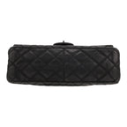 Chanel 2.55 large model shoulder bag in grey quilted iridescent leather - DETAIL 1