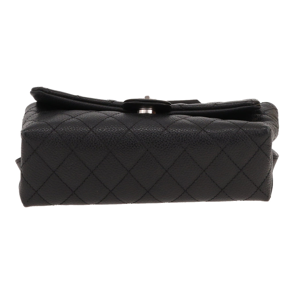 Chanel belt bag Noir quilted grained leather belt bag - DETAIL 1