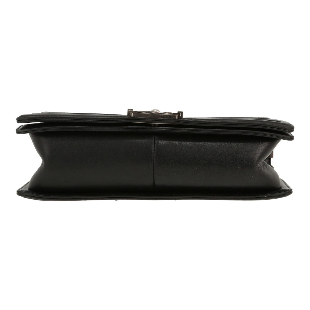 Chanel Boy shoulder bag in black quilted leather - DETAIL 1