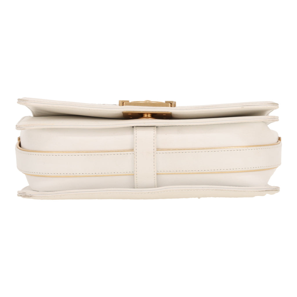 Chanel Boy shoulder bag in white leather cannage - DETAIL 1