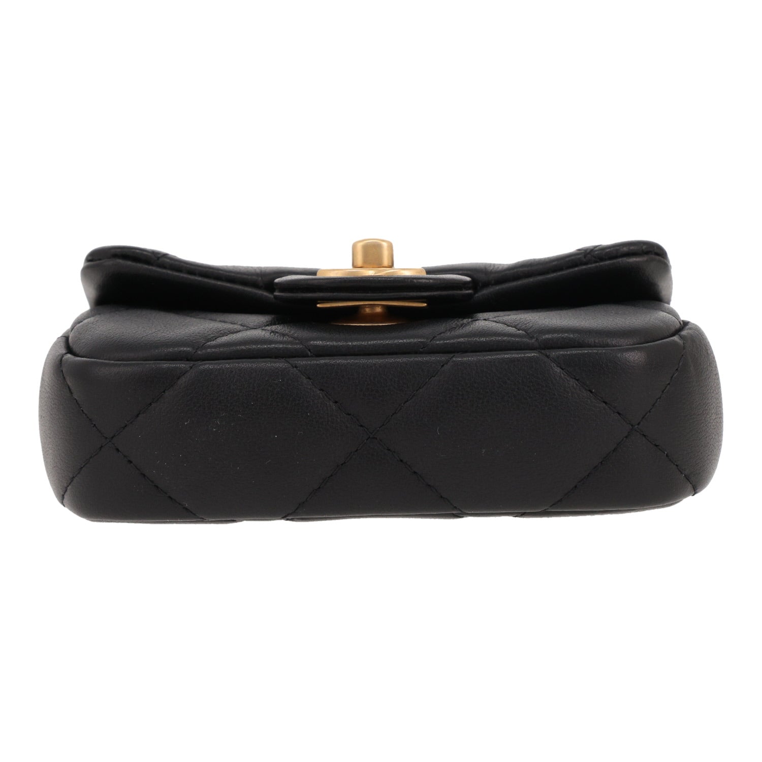 Chanel Chain Pouch mini shoulder bag in black quilted leather - DETAIL 1
