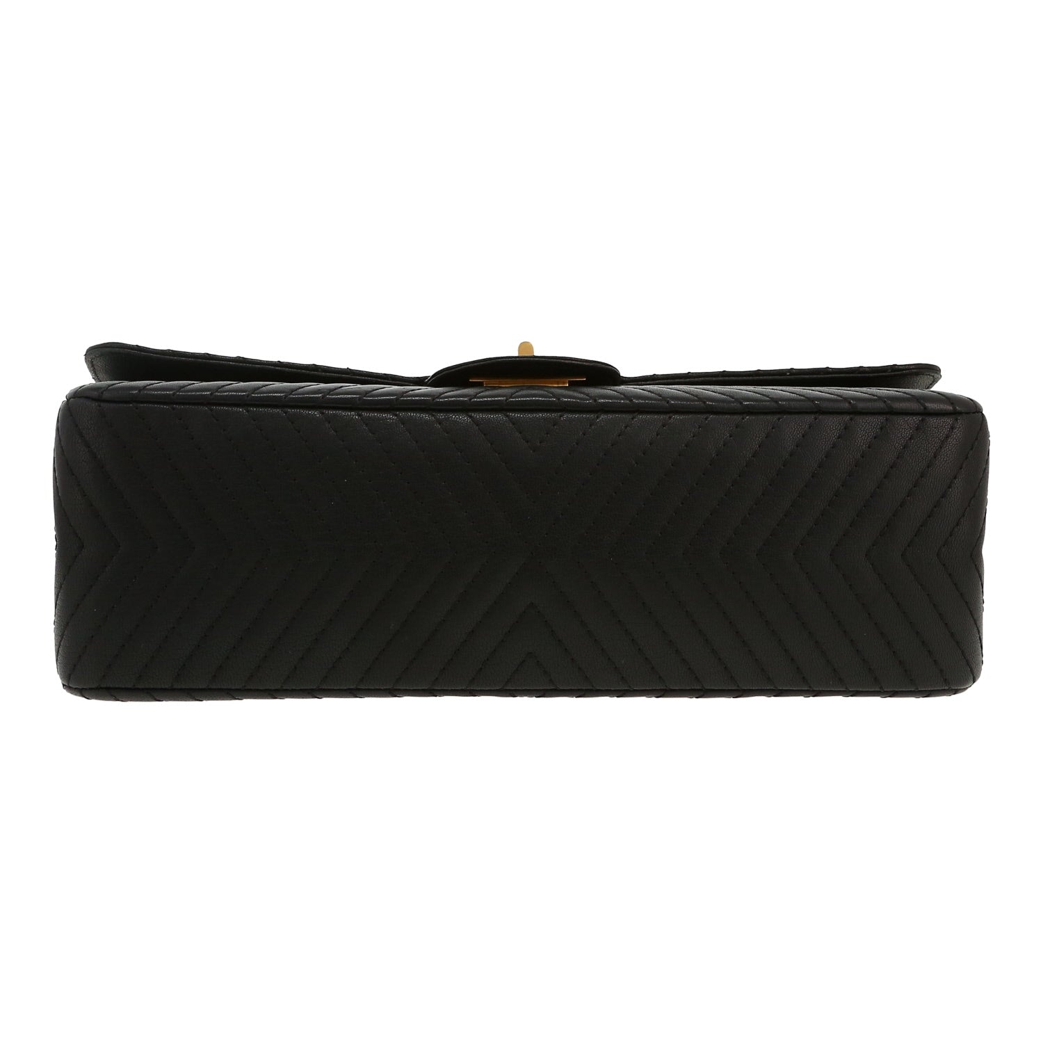 Chanel 2.55 shoulder bag in black chevron quilted leather - DETAIL 1
