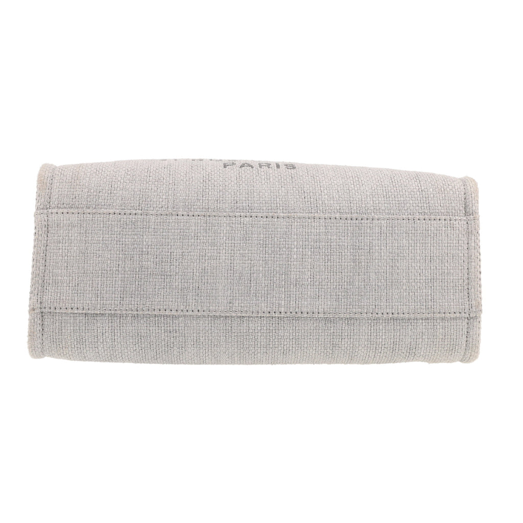 Chanel Deauville shopping bag in grey canvas and black leather - DETAIL 1