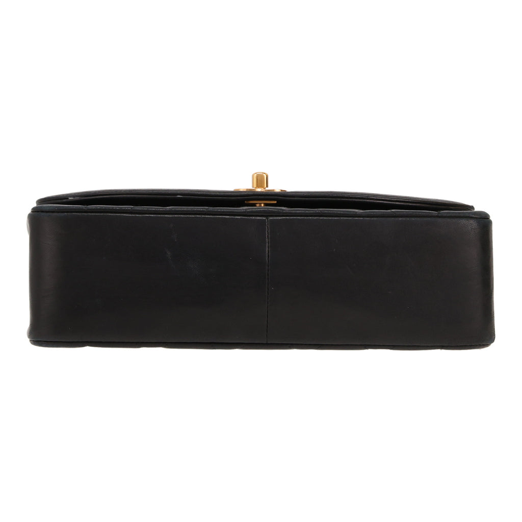 Chanel Diana shoulder bag in black quilted leather - DETAIL 1