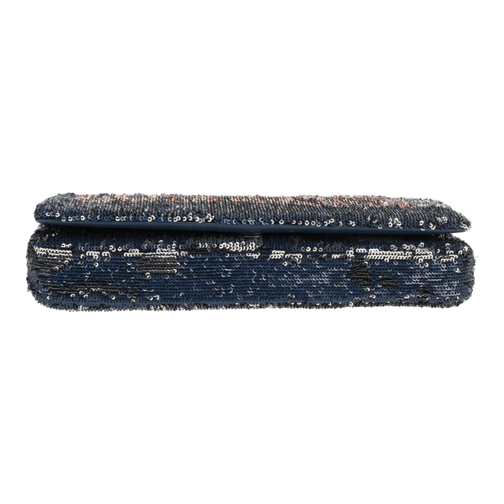 Chanel Editions Limitées handbag in blue paillette - DETAIL 1