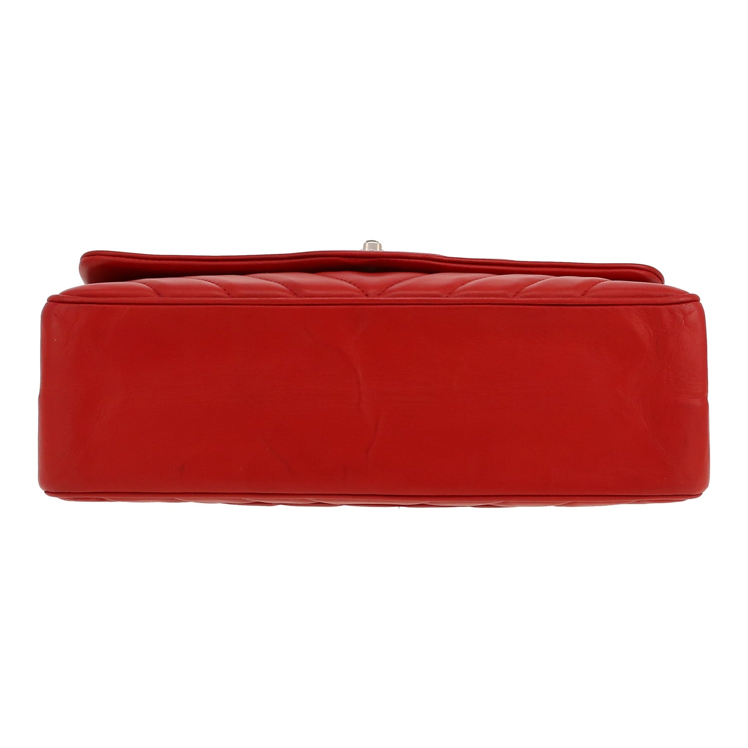Chanel Editions Limitées shoulder bag in red chevron quilted leather - DETAIL 1
