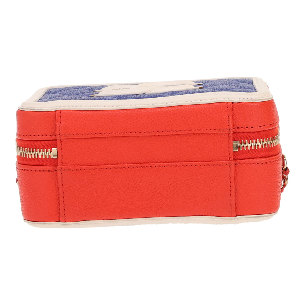 Chanel Filigree Vanity Case shoulder bag in blue, white and red quilted grained leather - DETAIL 1