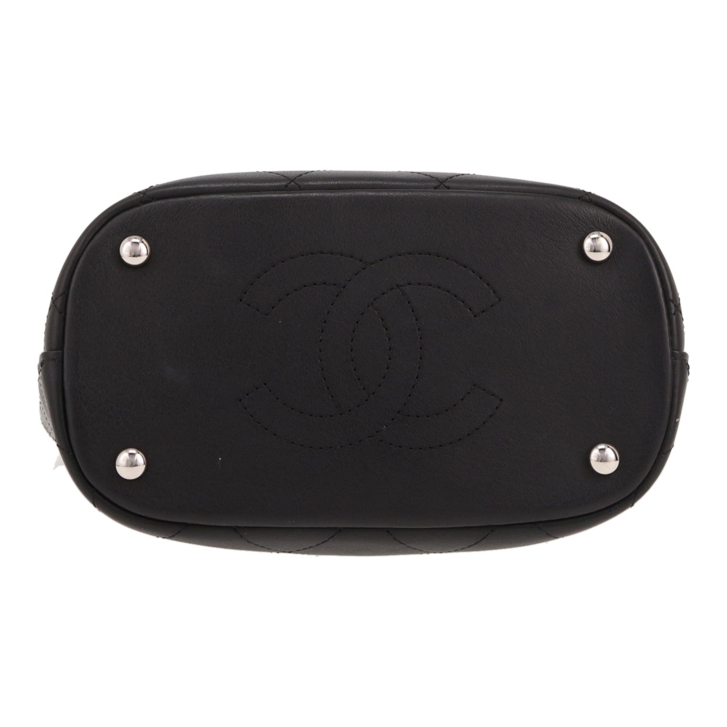 Chanel handbag in black quilted leather - DETAIL 1