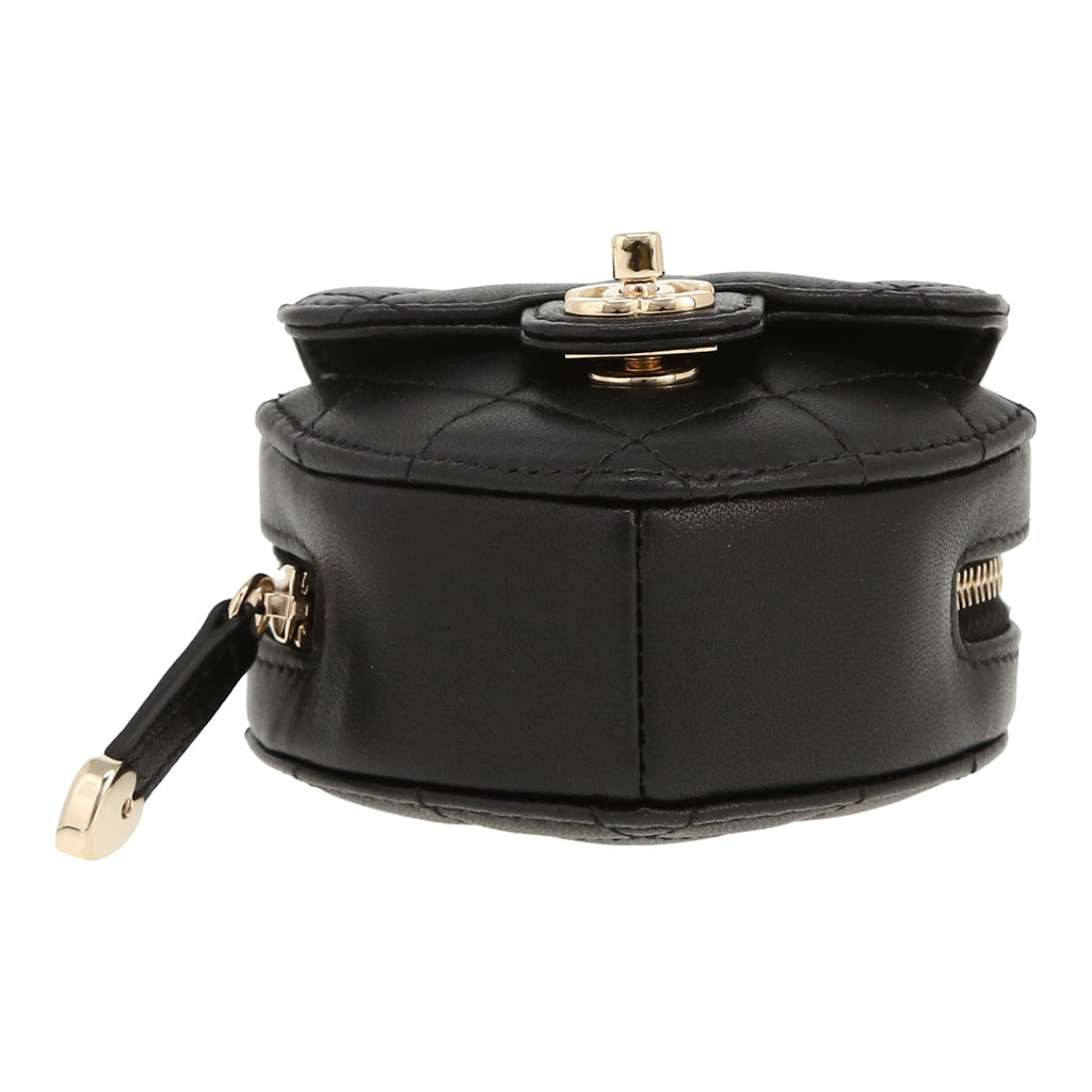 Chanel Heart bag mini shoulder bag in black quilted leather - DETAIL 1
