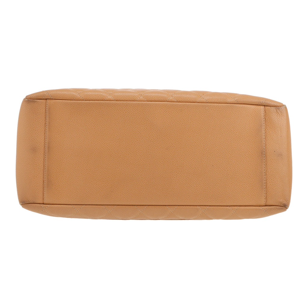 Chanel Shopping GST handbag in beige quilted grained leather - DETAIL 1