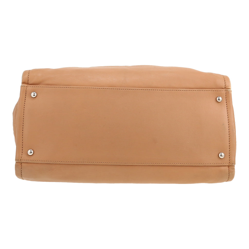 Chanel Grand Shopping large model shopping bag in beige quilted leather - DETAIL 1