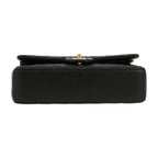 Chanel Timeless Classic handbag in black quilted leather - DETAIL 1