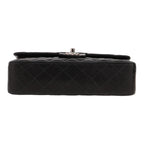 Chanel Timeless Classic handbag in black quilted leather - DETAIL 1