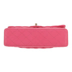 Chanel Timeless Classic handbag in pink quilted grained leather - DETAIL 1