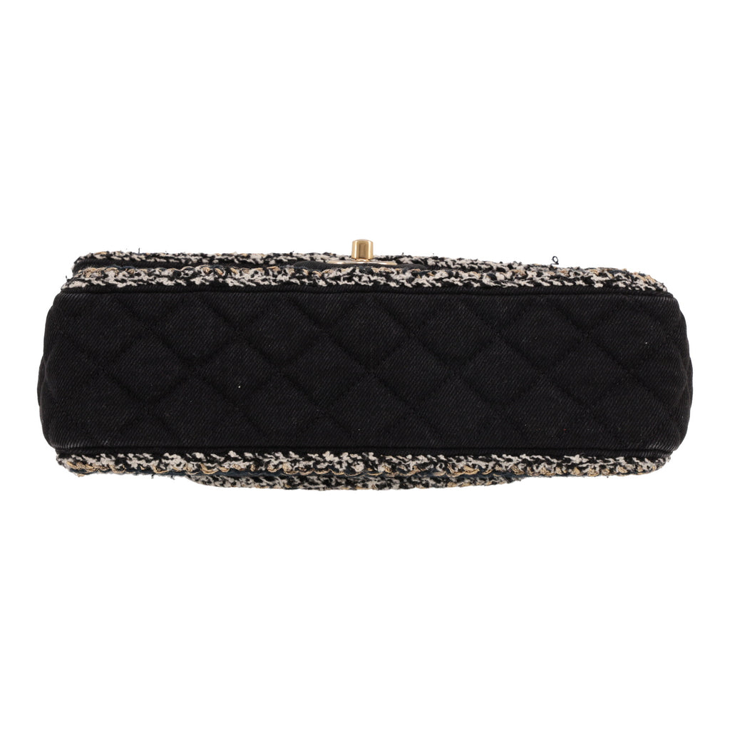 Chanel Timeless handbag in black denim and tricolor tweed - DETAIL 1