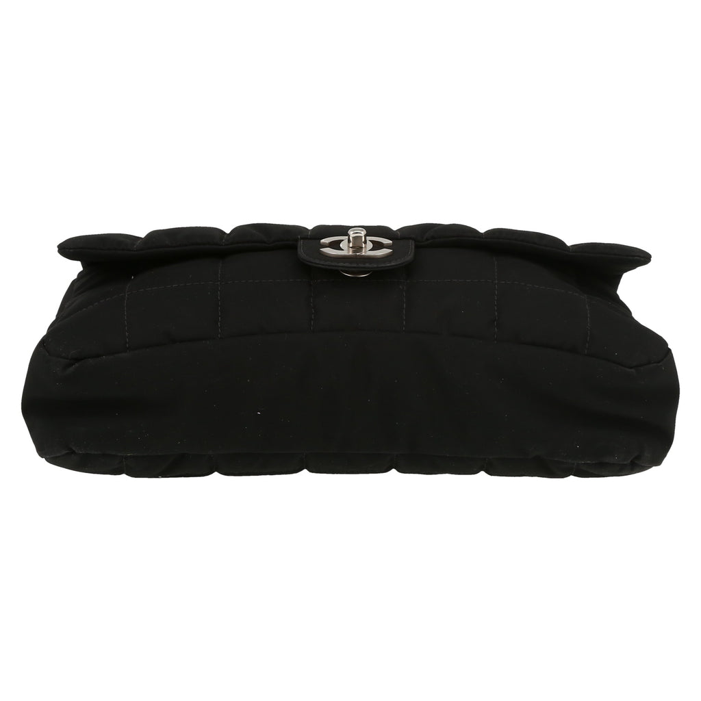 Chanel Timeless handbag in black nylon - DETAIL 1