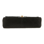 Chanel Timeless handbag in black quilted leather - DETAIL 1