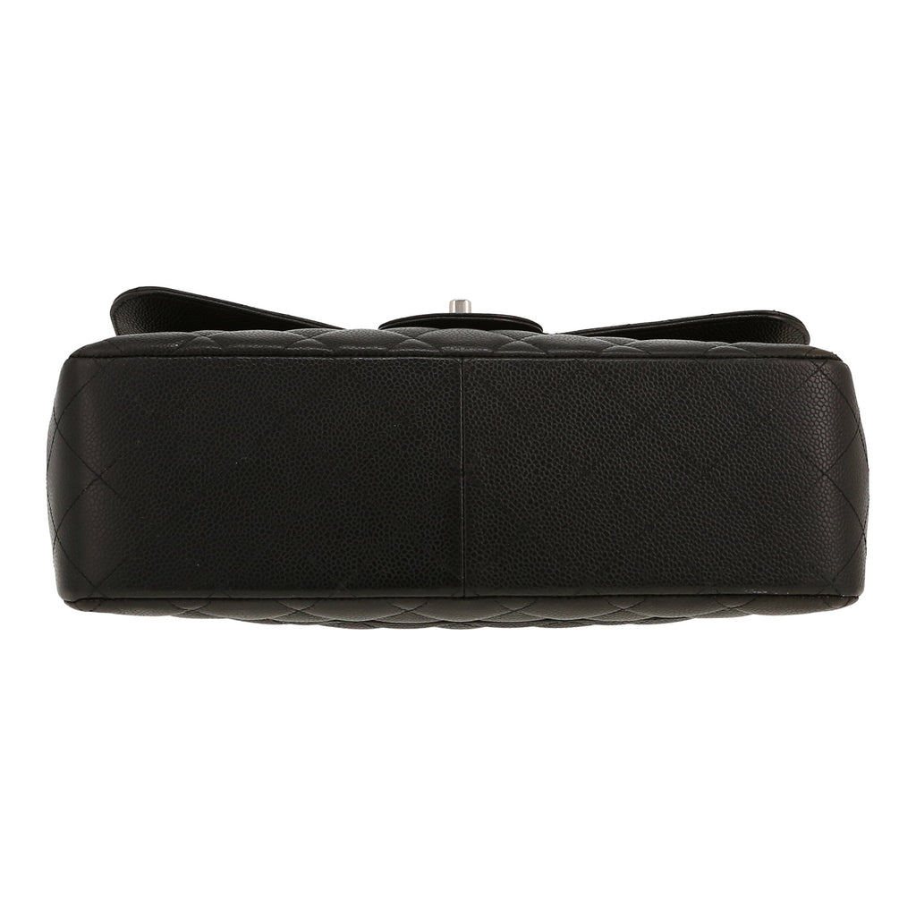 Chanel Timeless Jumbo handbag in black quilted grained leather - DETAIL 1
