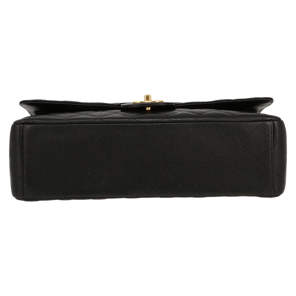 Chanel Timeless Maxi Jumbo handbag in black quilted grained leather - DETAIL 1