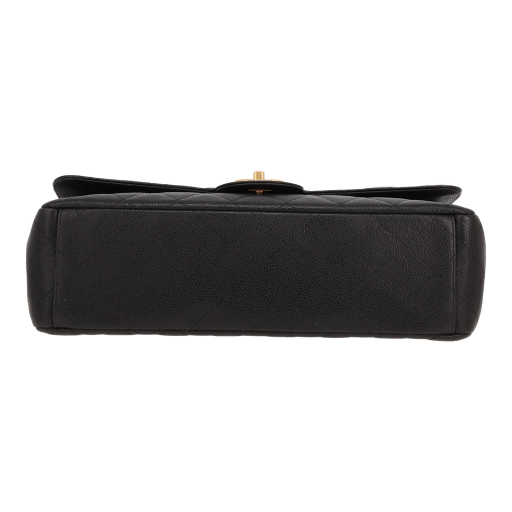 Chanel Timeless Maxi Jumbo shoulder bag in black quilted grained leather - DETAIL 1