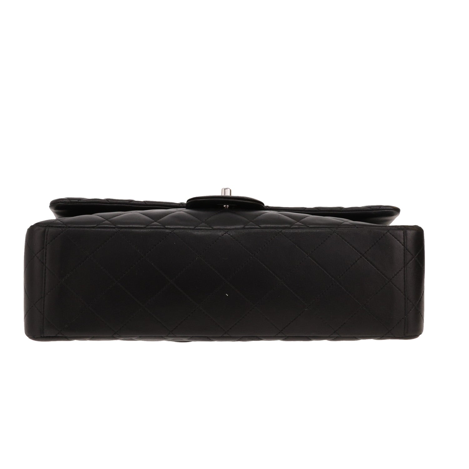 Chanel Timeless Maxi Jumbo shoulder bag in black quilted leather - DETAIL 1