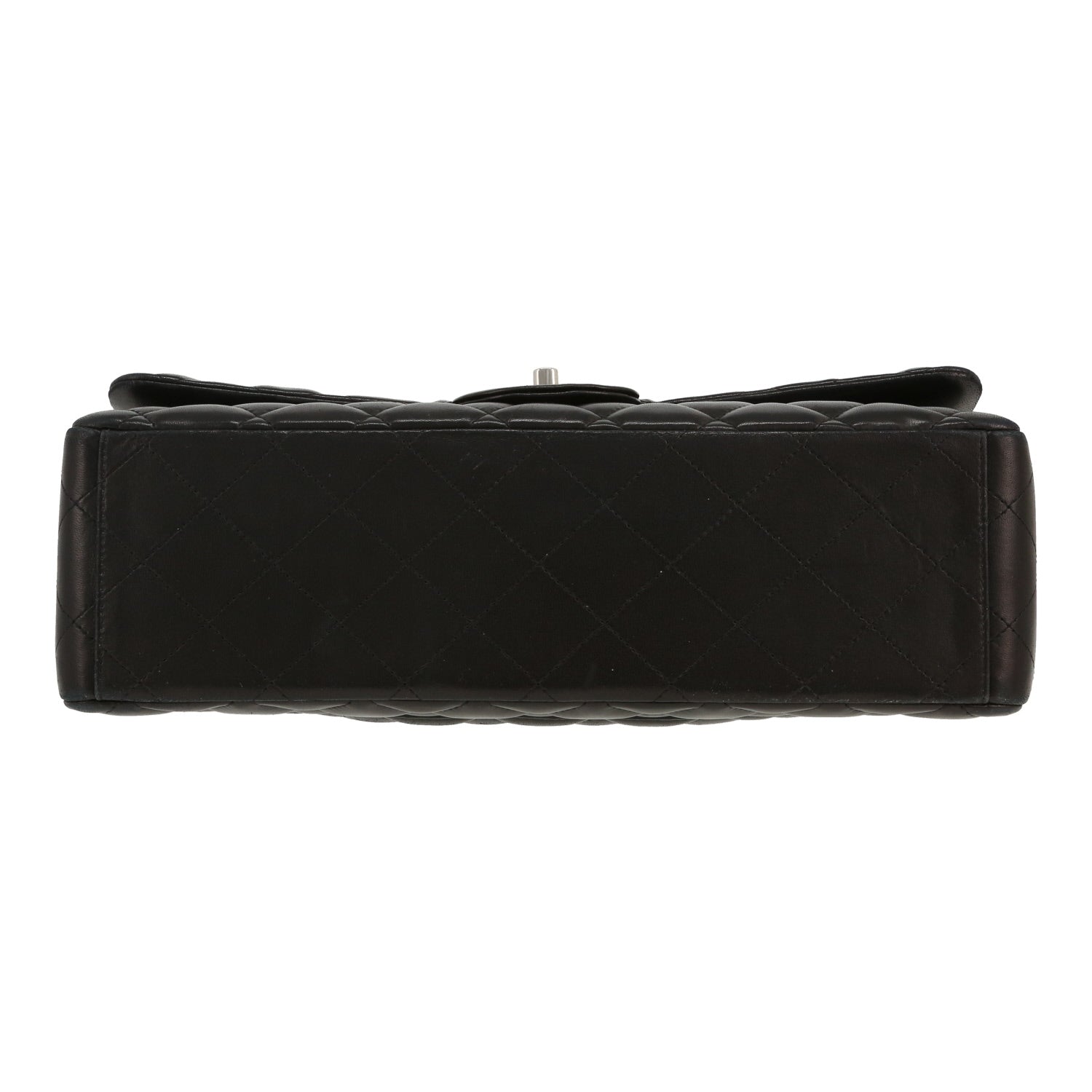 Chanel Timeless Maxi Jumbo shoulder bag in black quilted leather - DETAIL 1