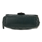 Chanel Timeless shoulder bag in green quilted leather - DETAIL 1