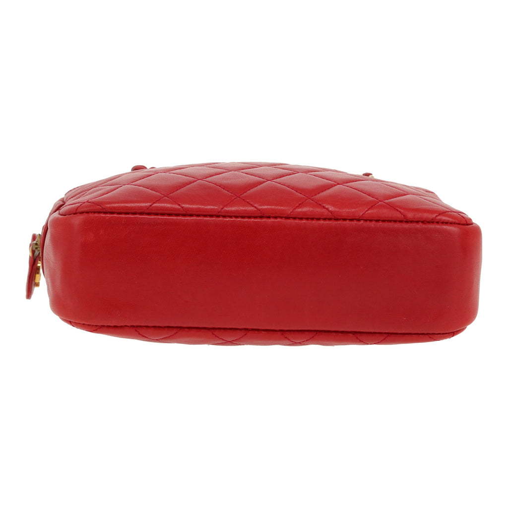 Chanel Vintage Shopping handbag in red quilted leather - DETAIL 1