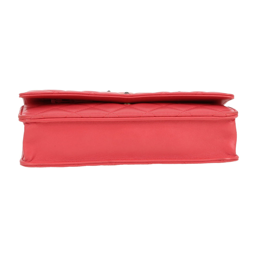 Chanel Wallet on Chain handbag/clutch in pink quilted leather - DETAIL 1