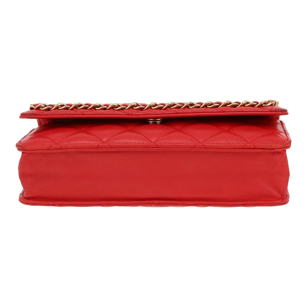 Chanel Wallet on Chain shoulder bag in red quilted leather - DETAIL 1