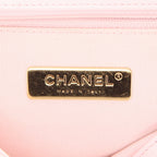 Chanel 19 handbag in pink quilted leather - DETAIL 2
