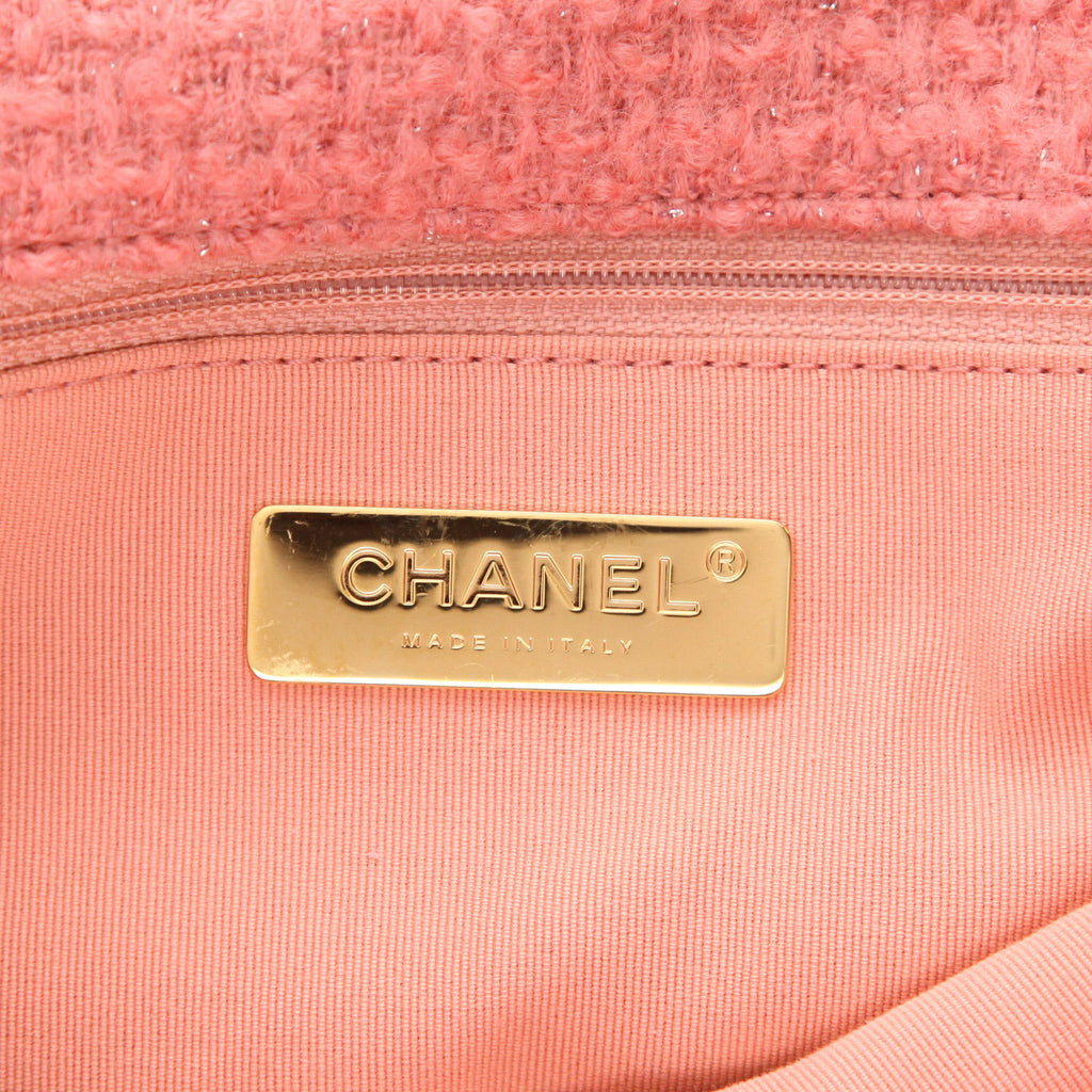 Chanel 19 medium model shoulder bag in pink tweed - DETAIL 2