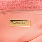 Chanel 19 medium model shoulder bag in pink tweed - DETAIL 2