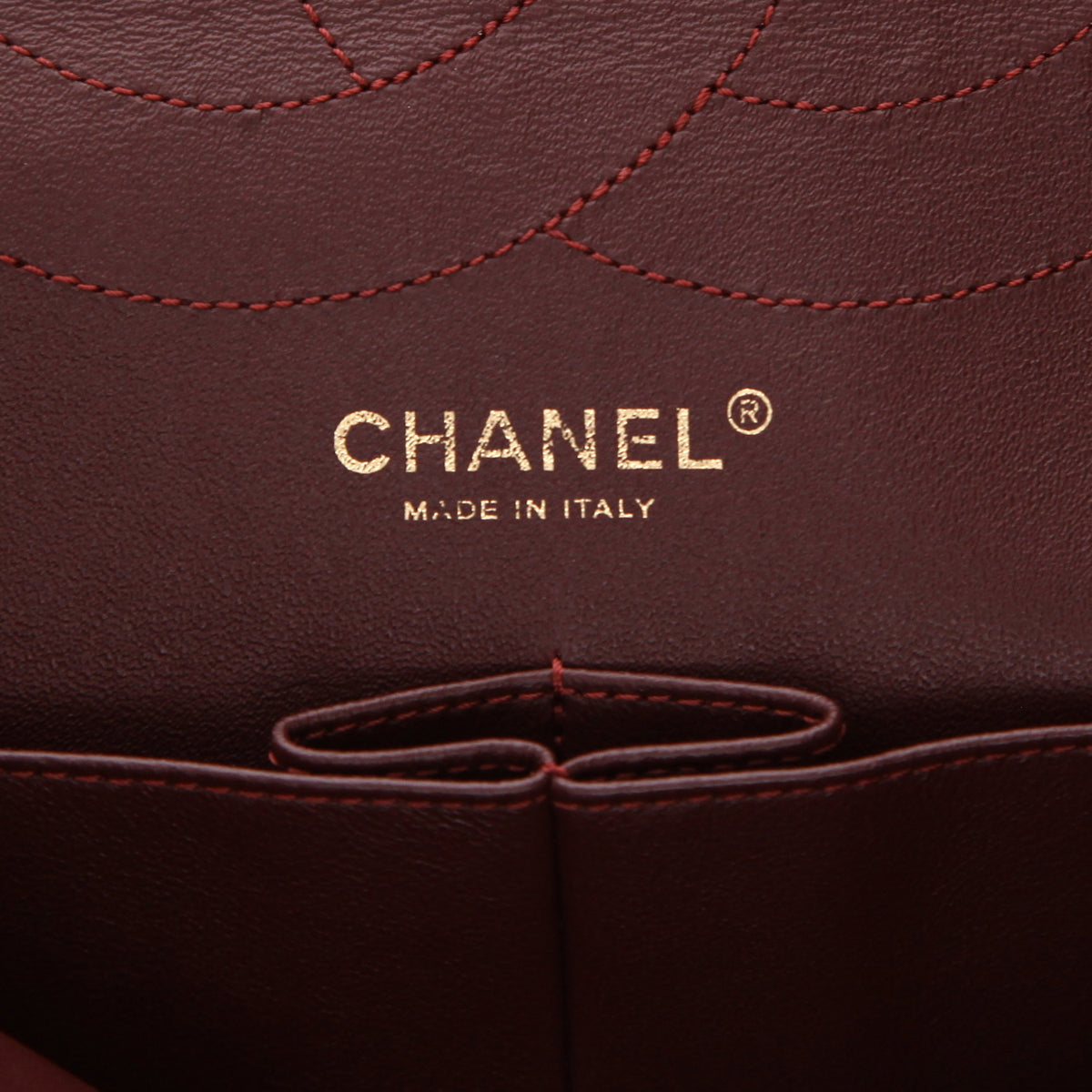 Chanel 2.55 shoulder bag in black quilted leather - DETAIL 2