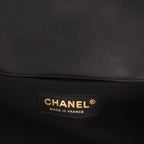 Chanel Boy shoulder bag in black and gold braided leather - DETAIL 2