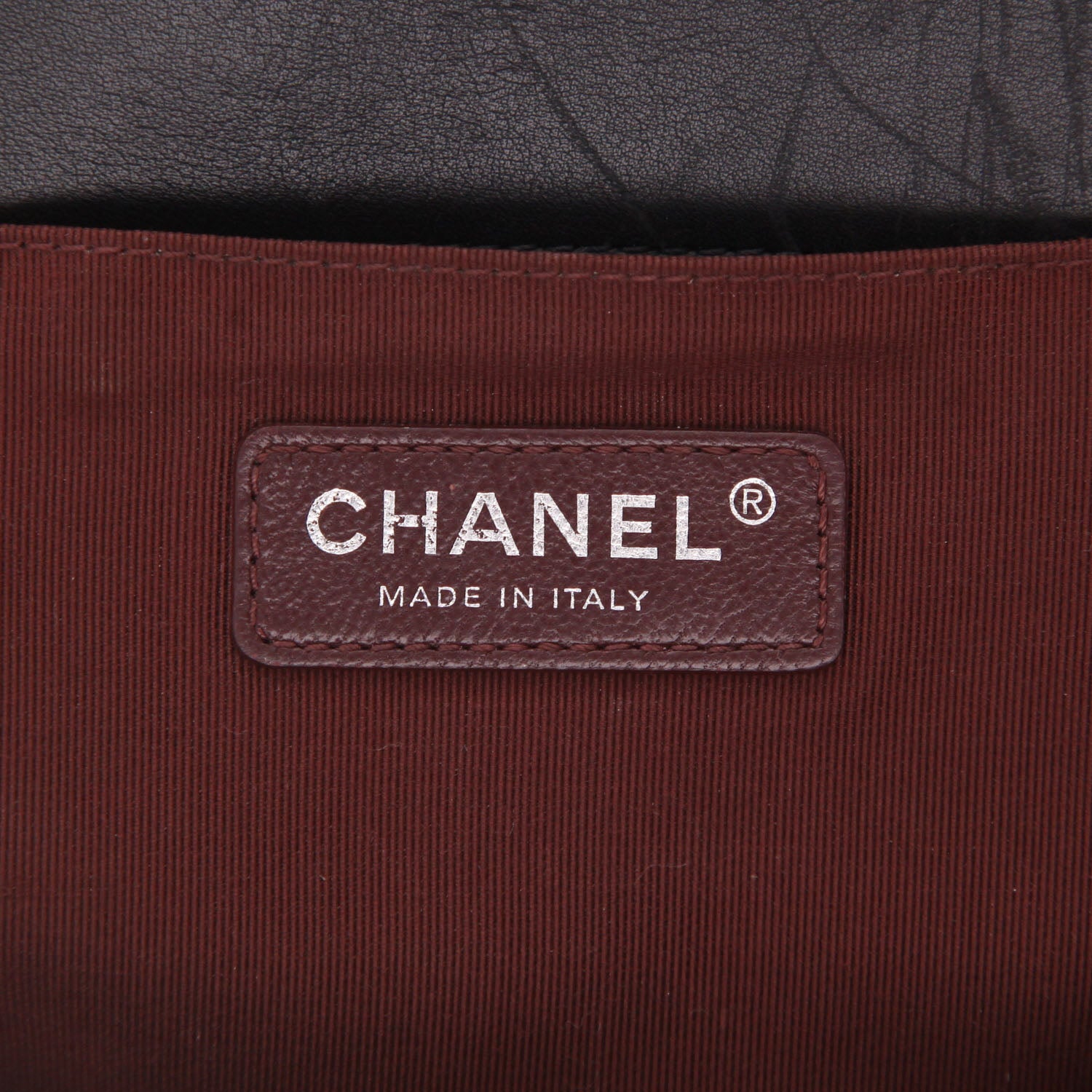 Chanel Boy shoulder bag in black leather - DETAIL 2