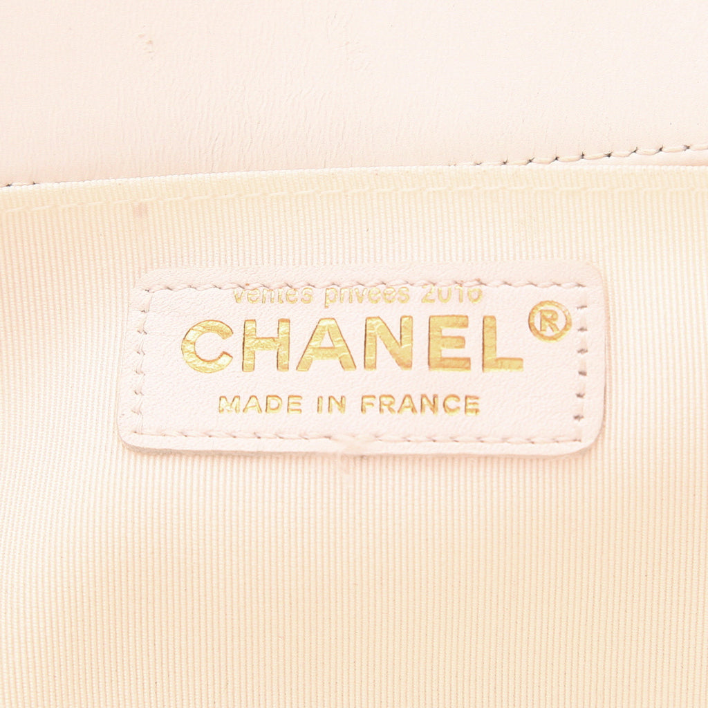 Chanel Boy shoulder bag in white leather cannage - DETAIL 2