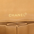Chanel Choco bar handbag in beige quilted leather - DETAIL 2